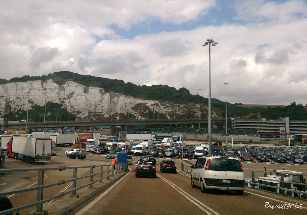 Išvažiavus iš kelto - Anglijos Doveris