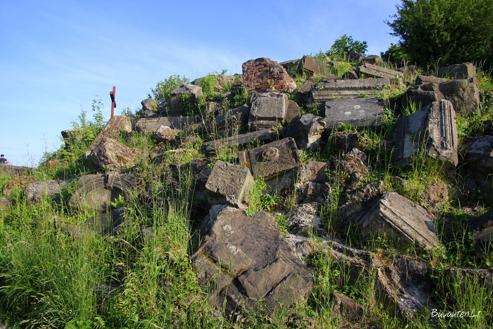 Pastatų griuvėsiai po karo buvo suvežti ant vieno Štutgarto kalno