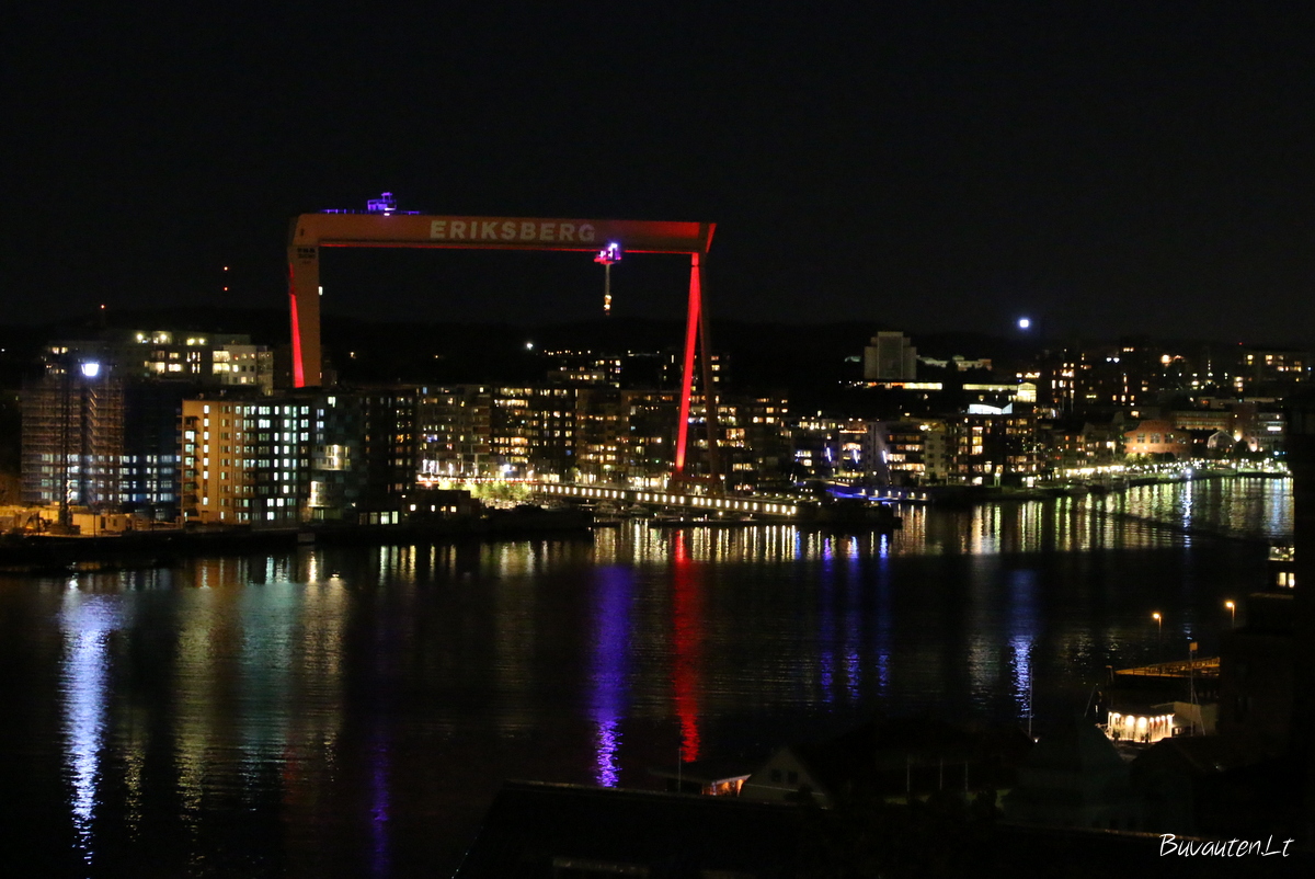 Miesto ir uosto šviesos nuo Alvsborg tilto