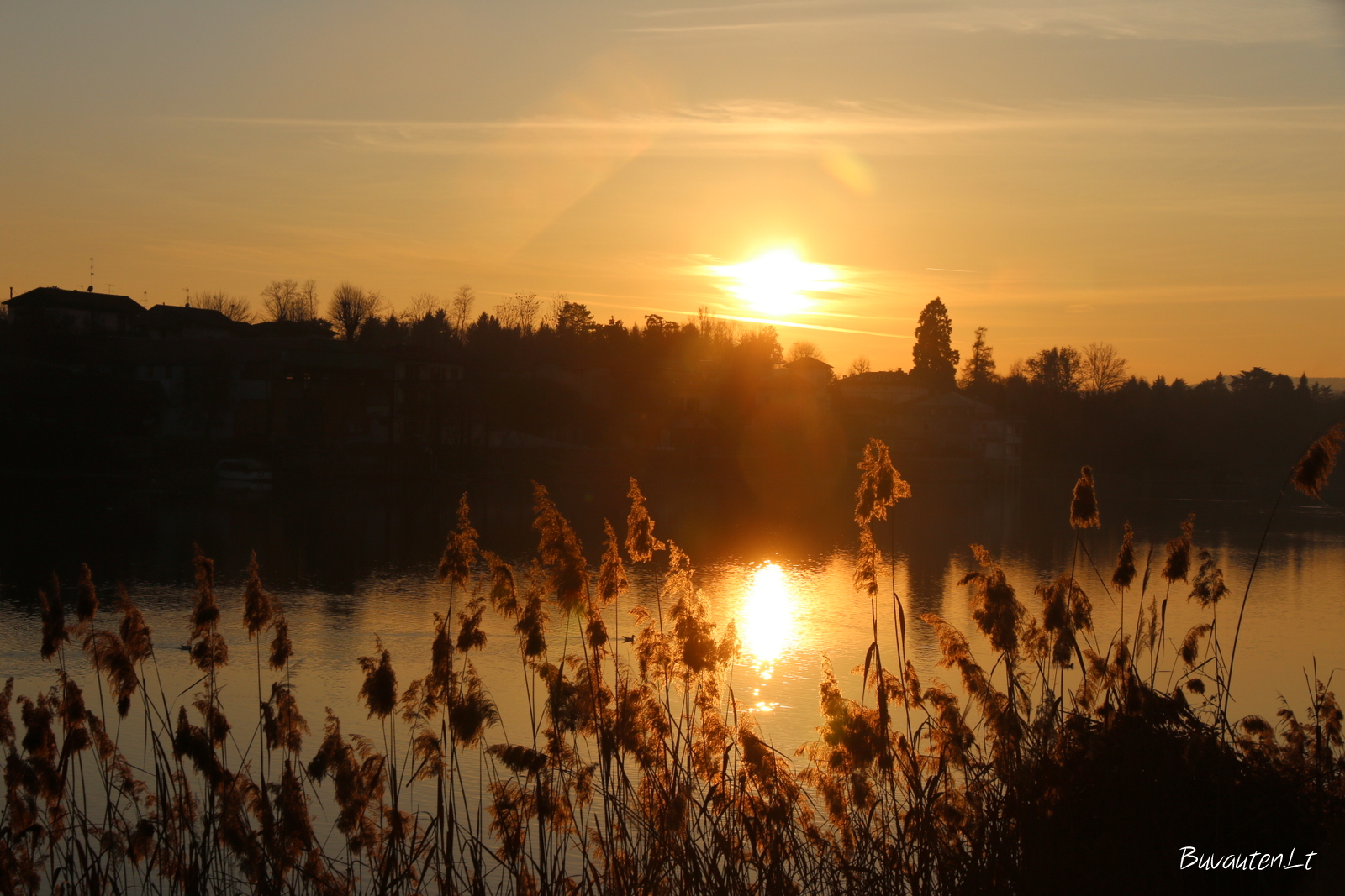 Saulėlydis prie Tičino upės