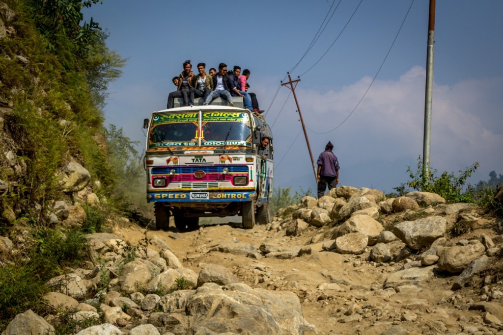 Taip atrodo kelionė autobusu Himalajuose